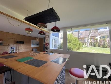 Maison à vendre 10 pièces 292 m² Ornans