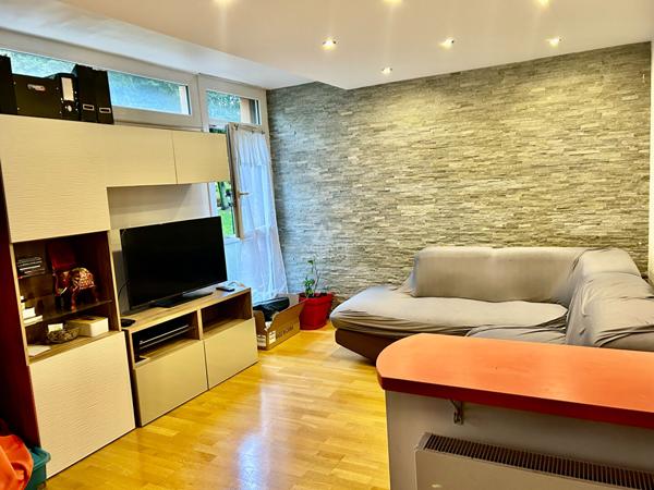 Appartement 4 pièce(s) €399 000 ** - Référence 4293