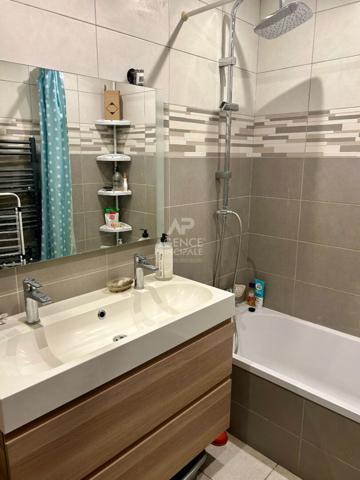 Appartement 4 pièce(s) €399 000 ** - Référence 4293