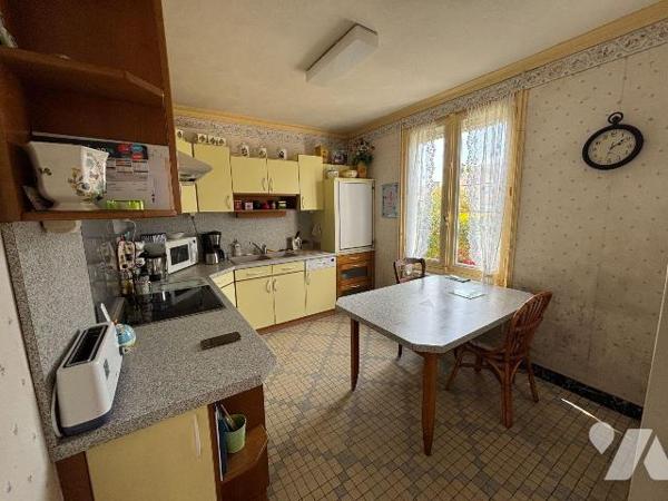 Maison a Vendre à BRIEC, en Finistère Sud (29), en Centre Ville, en EXCLUSIVITE, Maison d'habit...