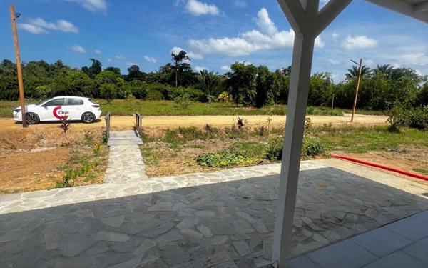 Maison à louer    4 pièces •  Kourou