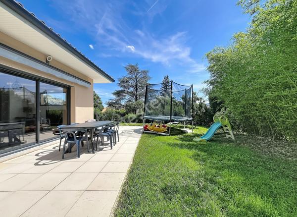 VILLA CONSTRUITE EN 2019 SUR 703 M² DE TERRAIN