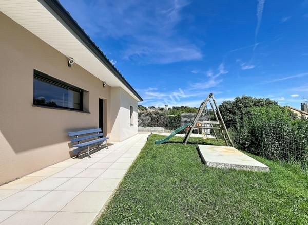 VILLA CONSTRUITE EN 2019 SUR 703 M² DE TERRAIN