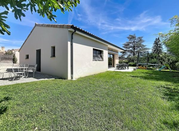 VILLA CONSTRUITE EN 2019 SUR 703 M² DE TERRAIN