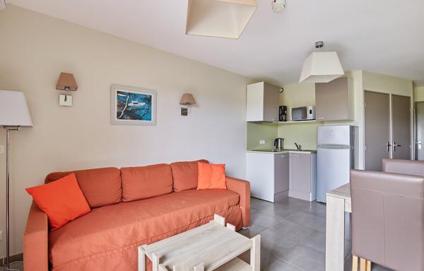 INVESTISSEMENT LOCATIF – SALLELES D’AUDE – Résidence de tourisme Côté Canal – 6,03 % de rentabilité