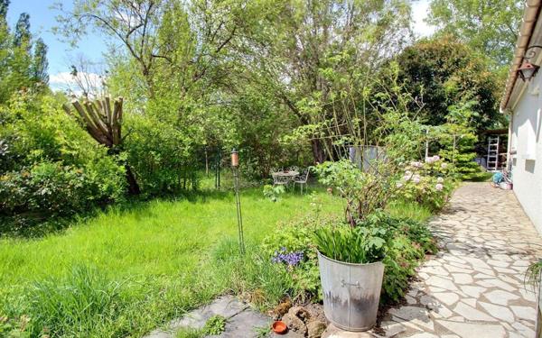Maison à vendre    5 pièces • 102,40 m2 Corbeil-Essonnes