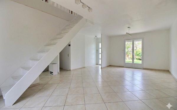 Maison à vendre    5 pièces • 102,40 m2 Corbeil-Essonnes