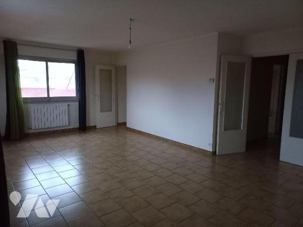 Dunkerque (59430), Saint Pol Sur Mer, En exclusivité, dans un petit immeuble, au 1er et dernier...