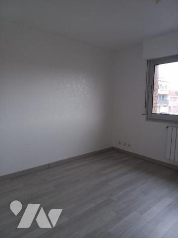 Dunkerque (59430), Saint Pol Sur Mer, En exclusivité, dans un petit immeuble, au 1er et dernier...