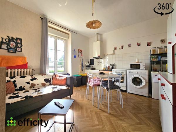 Maison 15 pièces - 253 m²