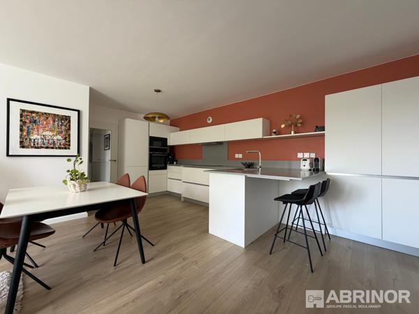 🏡 Appartement récent en dernier étage avec terrasse – Lille LILLE