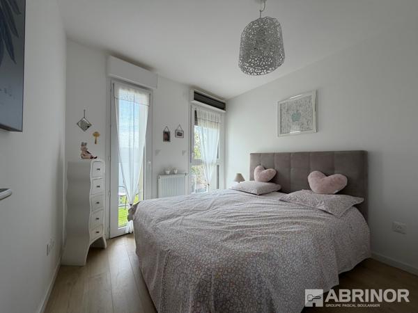 🏡 Appartement récent en dernier étage avec terrasse – Lille LILLE