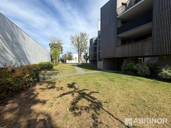 🏡 Appartement récent en dernier étage avec terrasse – Lille LILLE