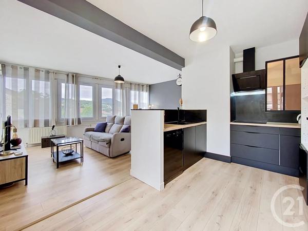 Appartement T4 à vendre  4 pièces - 110 m 2   LE PUY EN VELAY  - 43