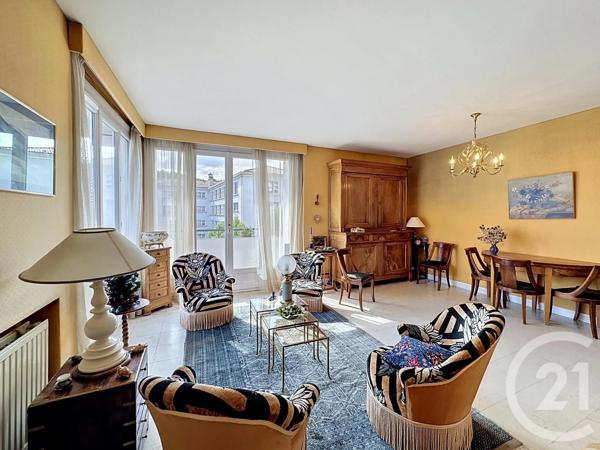 Appartement T4 à vendre  4 pièces - 110 m 2   LE PUY EN VELAY  - 43