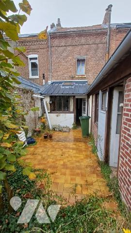 ST ACHEUL : Maison de 84 m² avec JARDIN plein sud, travaux à pévoir