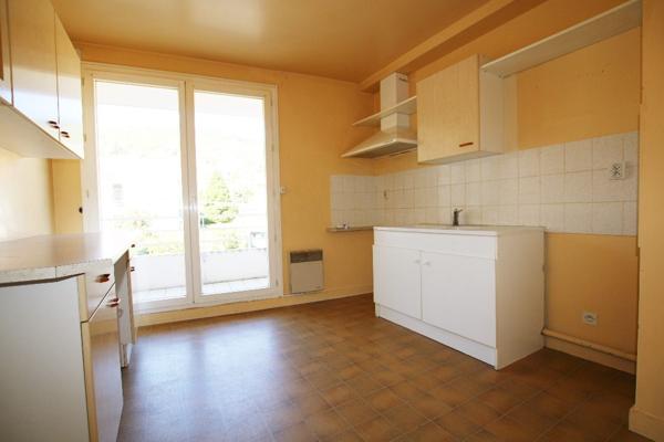 LA GLACIERE -MONTJUZET Appt Clt Fd 3 pièces 77 m²-PARKING -BALCONS