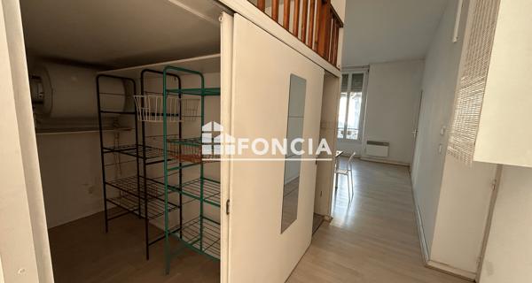 Location Studio 39.75 m² - Grenoble 38000