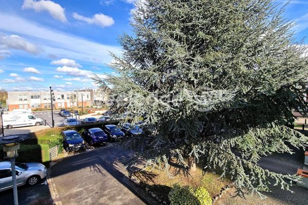 Appartement à vendre 3 pièces de 69 m² à Élancourt
