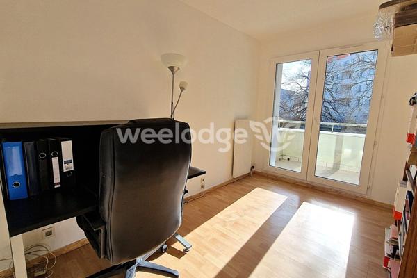 Appartement à vendre 3 pièces de 69 m² à Élancourt