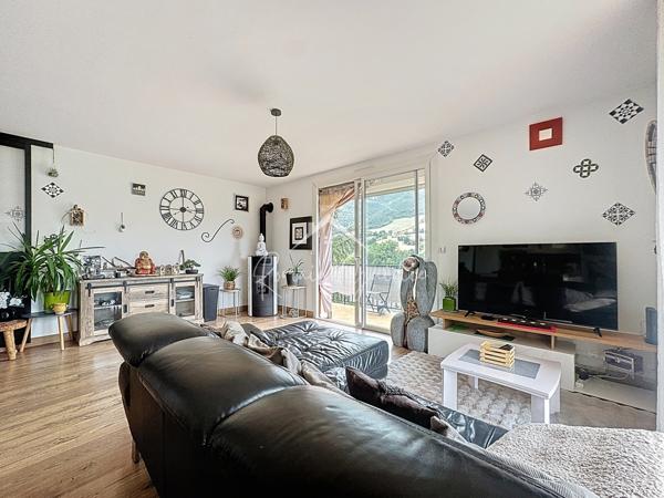 Millau (12100) APPARTEMENT F4 DE 98 M² AVEC GARAGE ET JARDIN PRIVATIF