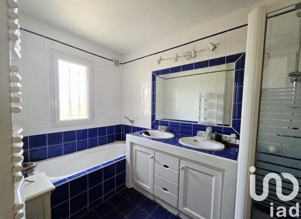 Maison à vendre 5 pièces 150 m² Aigues-Mortes