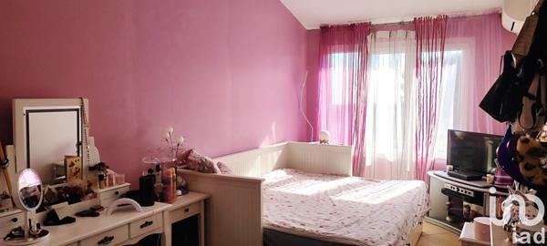 Maison traditionnelle 7 pièces de 200 m² à La Garde (83130)