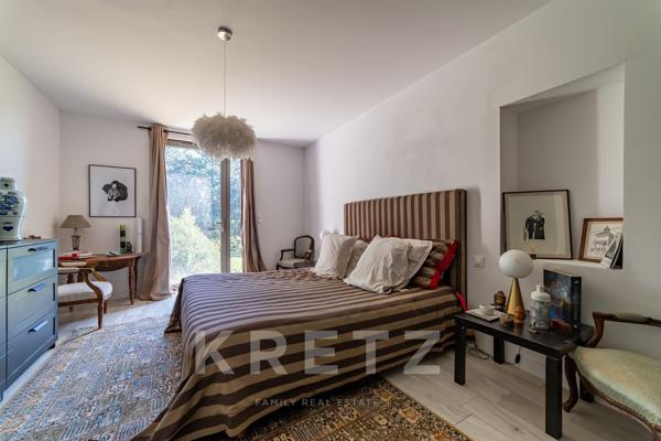 Propriété d’exception — Domaine contemporain en campagne d’Arles, aux portes des Alpilles