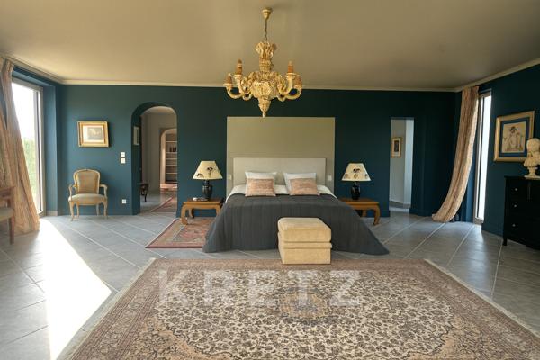 Propriété d’exception — Domaine contemporain en campagne d’Arles, aux portes des Alpilles