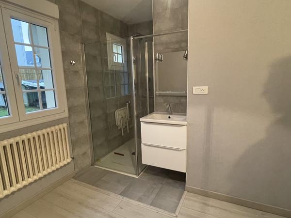 Quimper (29000) Maison individuelle avec sous-sol complet et grand terrain divisible – Quimper Ergué Armel