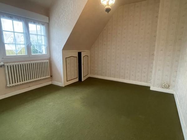 Quimper (29000) Maison individuelle avec sous-sol complet et grand terrain divisible – Quimper Ergué Armel