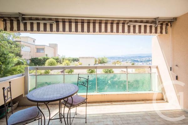 Appartement F3 à vendre  3 pièces - 84,44 m 2   NICE  - 06