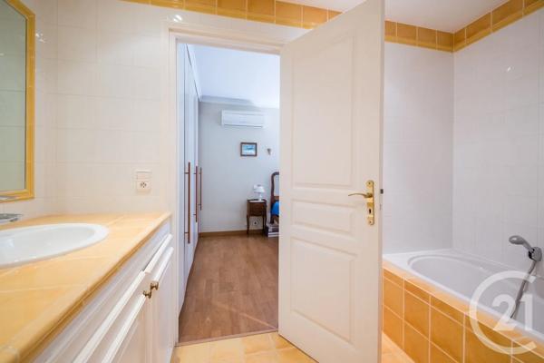 Appartement F3 à vendre  3 pièces - 84,44 m 2   NICE  - 06