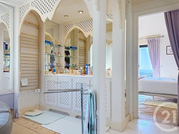 Maison à vendre  6 pièces - 175 m 2   CAVALAIRE SUR MER  - 83