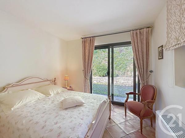Maison à vendre  6 pièces - 175 m 2   CAVALAIRE SUR MER  - 83