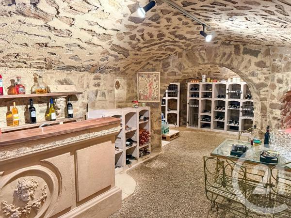 Maison à vendre  6 pièces - 175 m 2   CAVALAIRE SUR MER  - 83