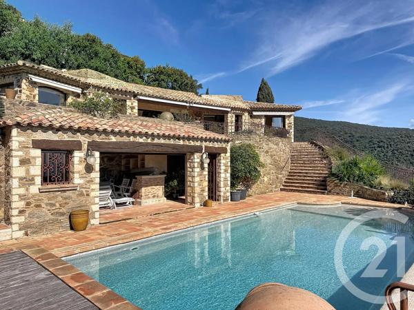 Maison à vendre  6 pièces - 175 m 2   CAVALAIRE SUR MER  - 83