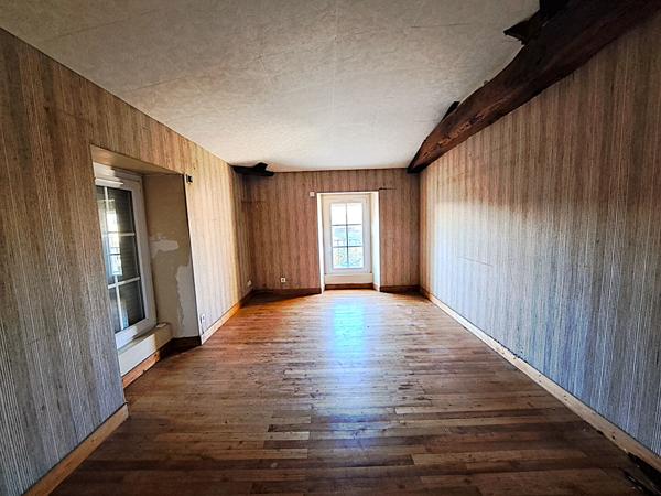 Maison 5 chambres de 152m² !!