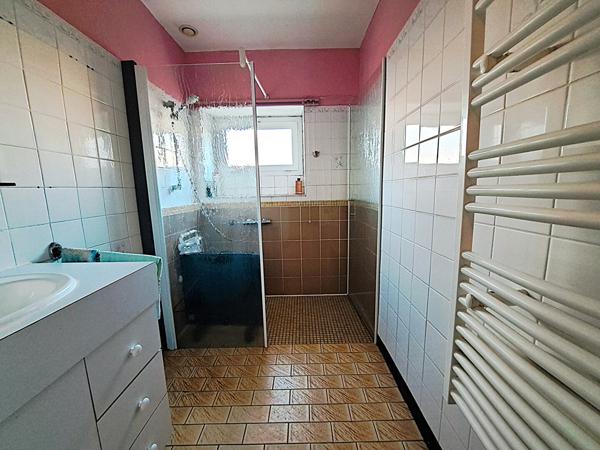 Maison 5 chambres de 152m² !!