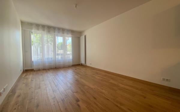 Appartement à louer    2 pièces • 45,14 m2 La Varenne - Saint-Maur-des-Fossés