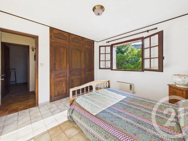 Maison à vendre  6 pièces - 152,08 m 2   LA VALETTE DU VAR  - 83