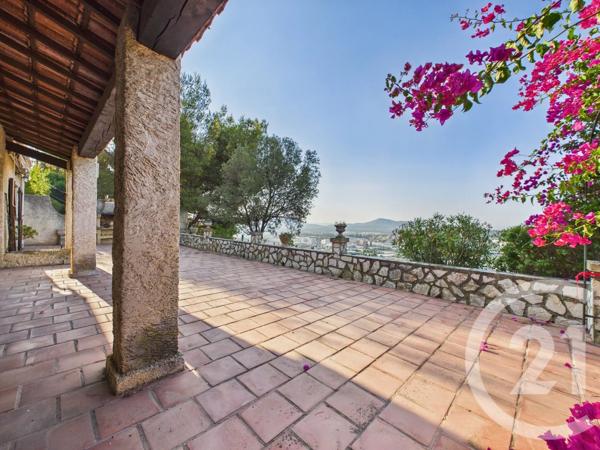Maison à vendre  6 pièces - 152,08 m 2   LA VALETTE DU VAR  - 83