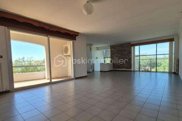 Maison d architecte de 309,46 m²