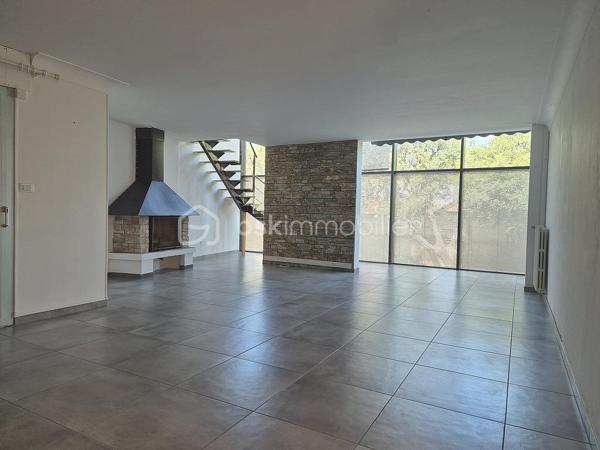 Maison d architecte de 309,46 m²