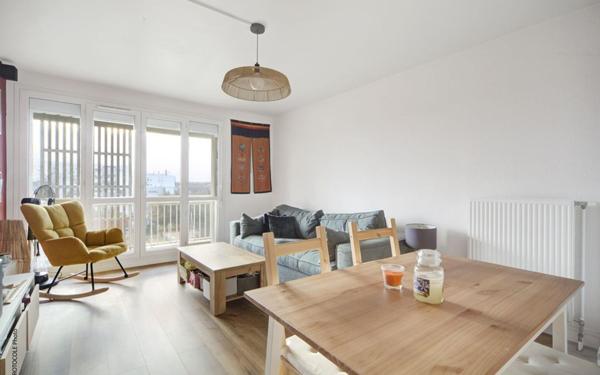 Appartement à vendre    5 pièces • 93 m2 Balma