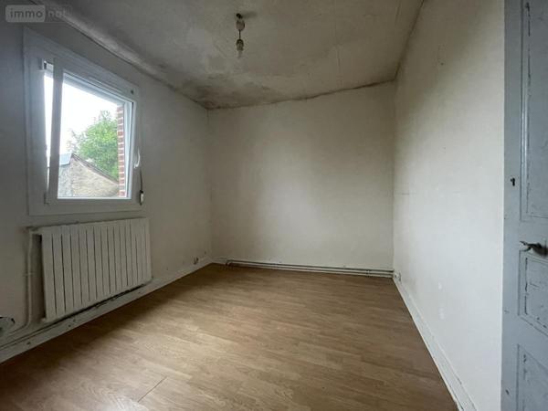 Maison à vendre à Sargé-lès-le-Mans dans la Sarthe (72190), ref : 72033-372