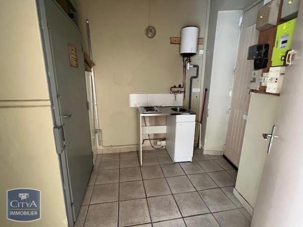 Location local commercial 88.94m²