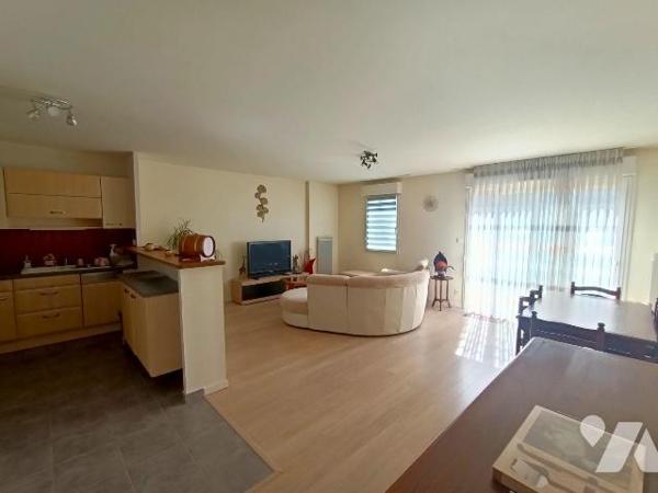 BRUZ - domaine de Ker Fleuri - au rez-de-chaussée d'une petite résidence - beau type III de plu...