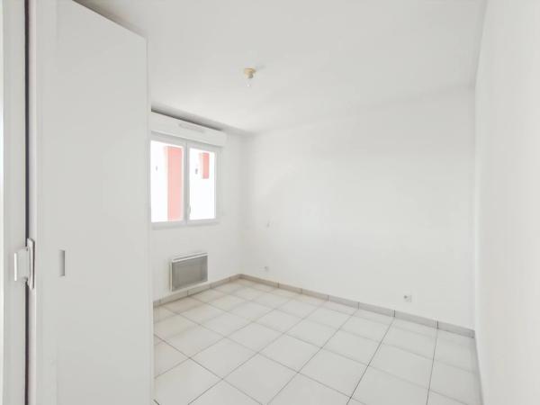 Vente                                                      Appartement
                        
                     2 pièces                      38 m2                     à Montpellier