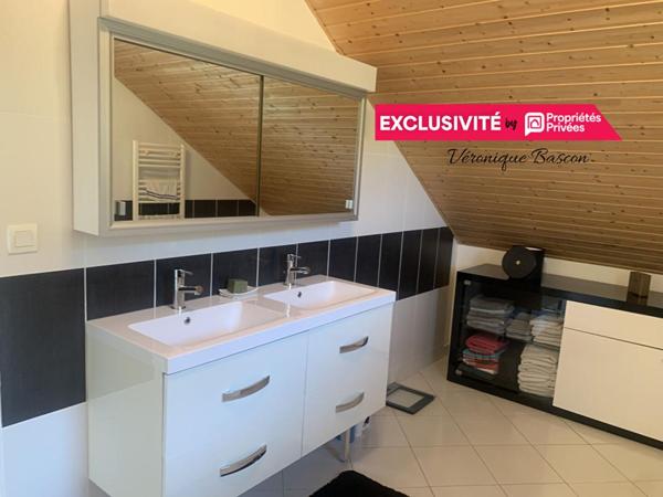 Maison 5 pièces 86 m2 sur  terrain de 883m2